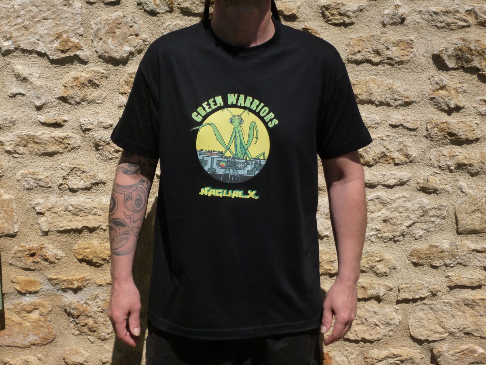 En savoir plus sur tee shirt Green Warriors Noir